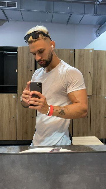 aaron aesthetics onlyfans|OnlyFans